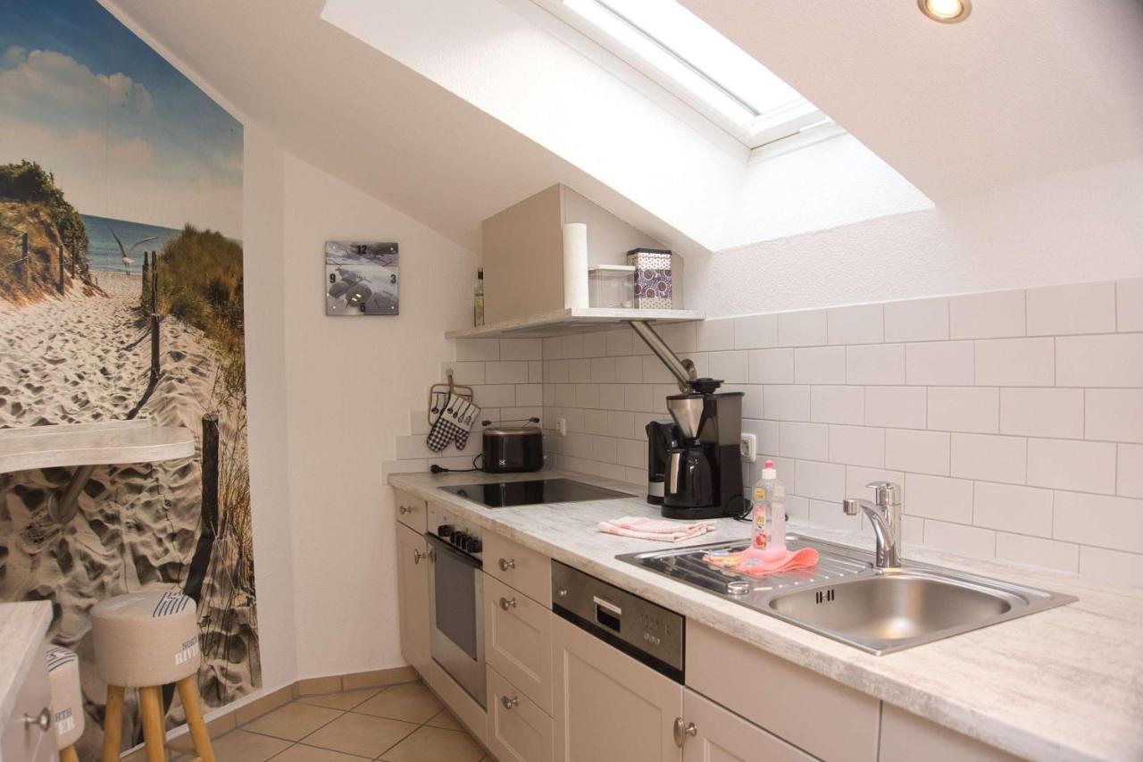 Balkon Mit Traumhaften Meerblick, Gratis Nutzung Vom Ahoi Erlebnisbad Und Sauna In Sellin Duenenhaus Fewo05 Goehren  Eksteriør bilde